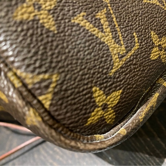 Louis Vuitton Classic Brown neverfull MM Monogram Tote - Picture 14 of 15